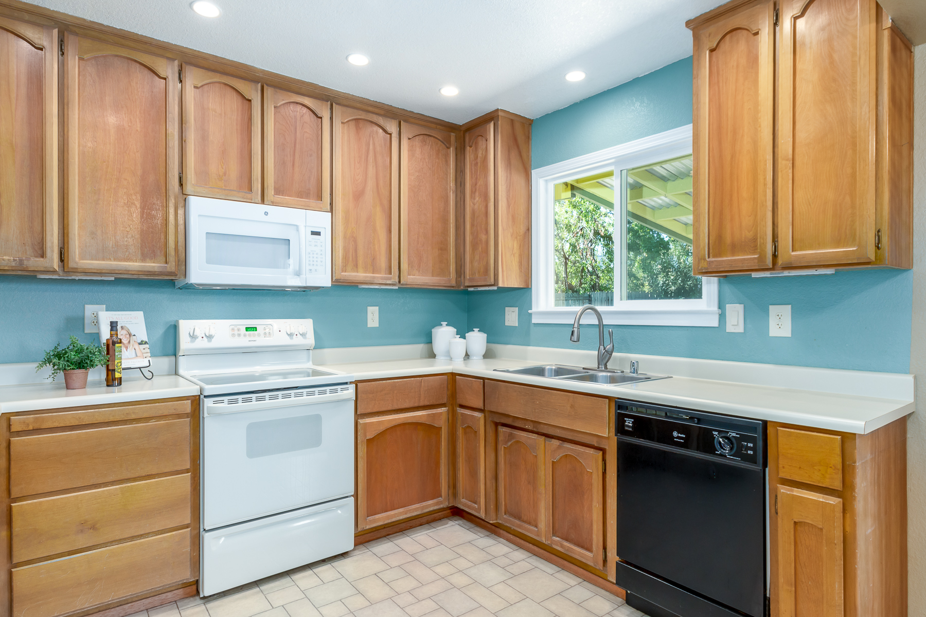 7257holworthy_16