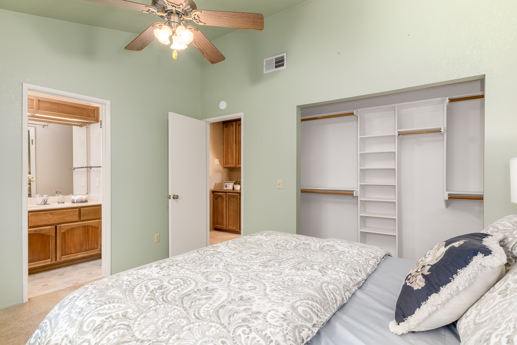 7257holworthy_21